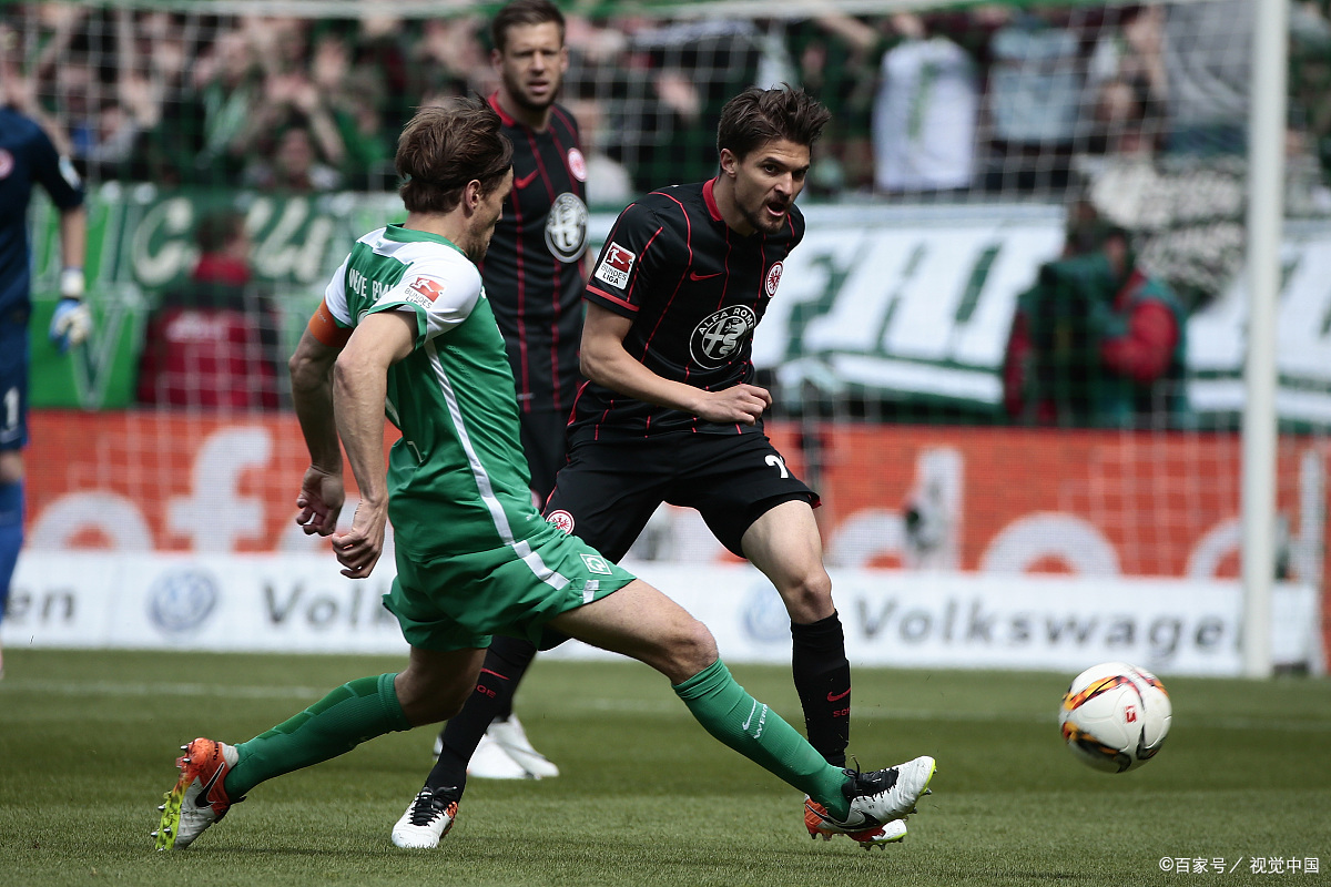 赛地聚焦:欧联关键时刻热度飙升,法兰克福再遭质疑,球迷炸锅,赛季目标并未改变的简单介绍 赛地聚焦:欧联关键时刻热度飙升,法兰克福再遭质疑,球迷炸锅,赛季目标并未改变的简单介绍